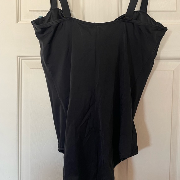 Set of 4 size 2x swimsuits - Picture 13 of 14